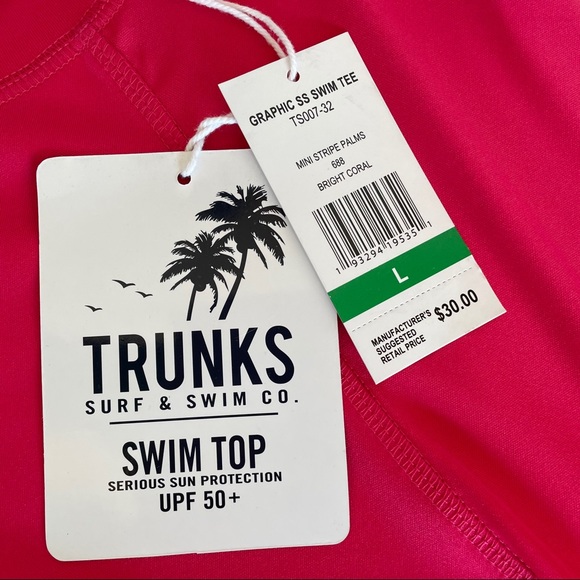 Trunks Surf & Swim Loose Fit Rash Guard NWT - Picture 10 of 11